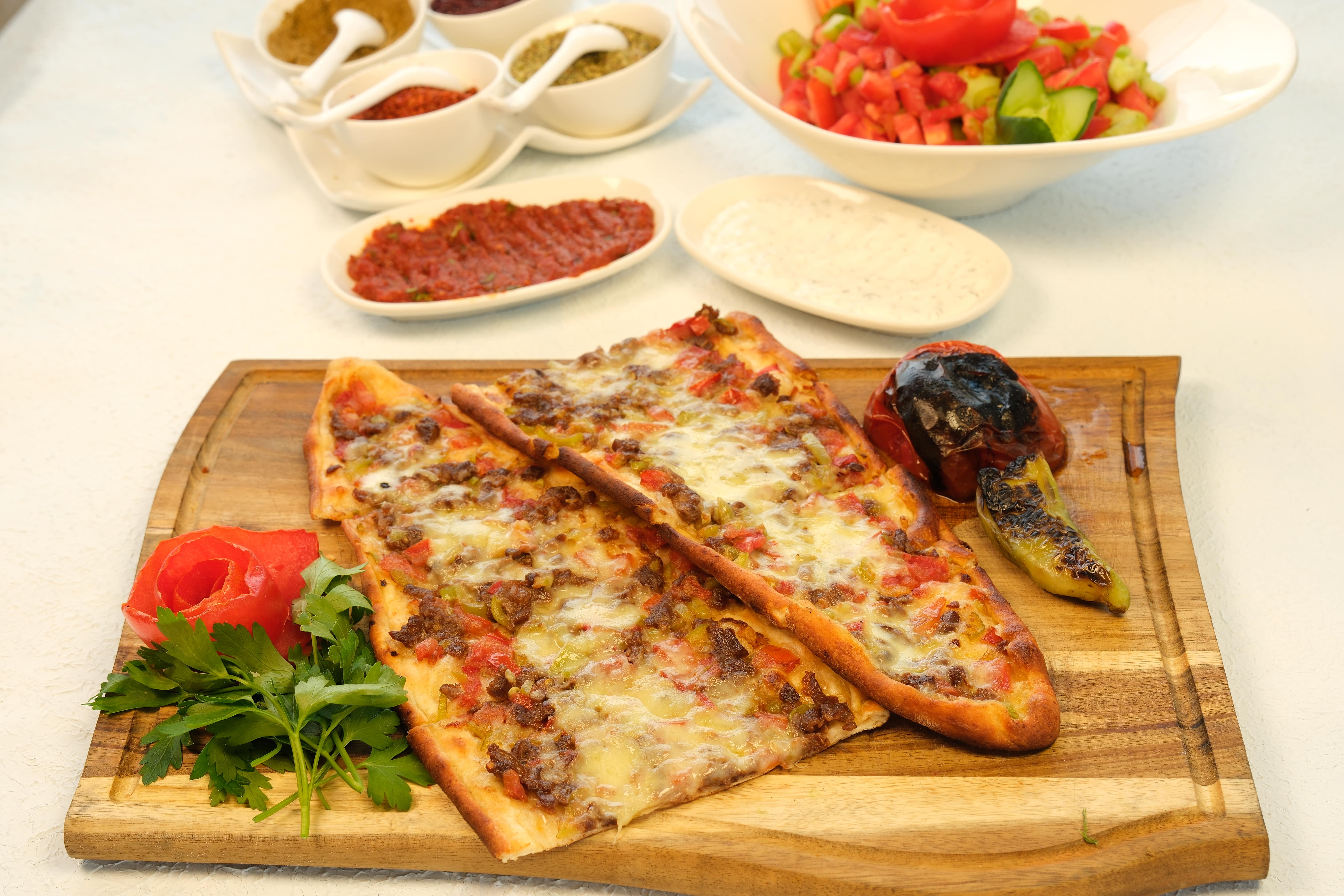 Kuşbaşı Kaşarlı Pide